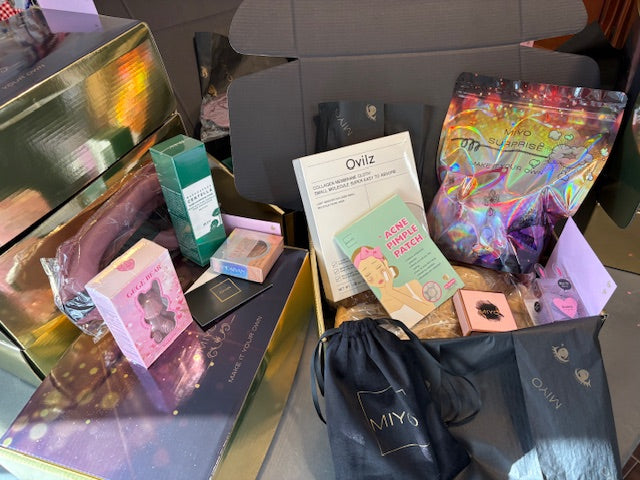 GOLD BEAUTY BOX Valued at $225